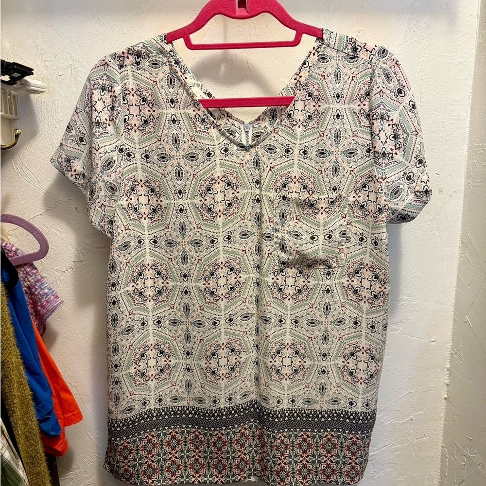 Maurices White and Green Blouse with Playful Pattern and Short Sleeves